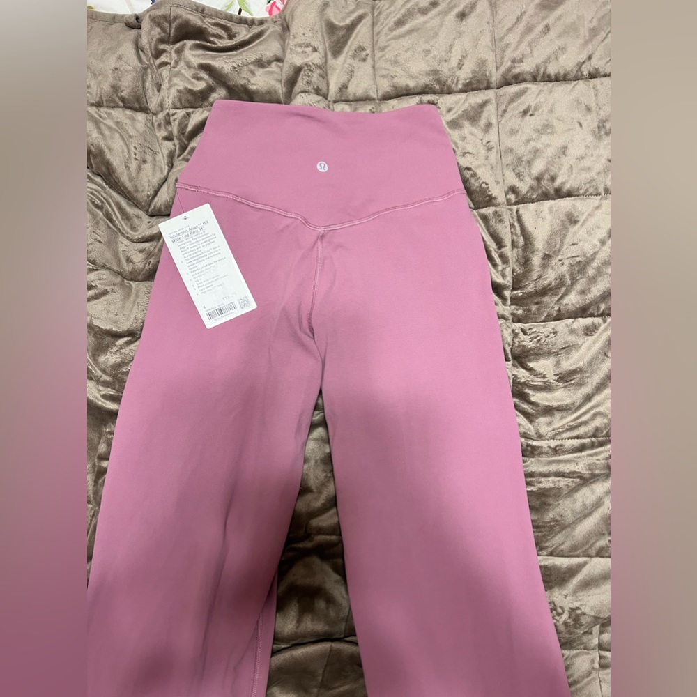 Lululemon Align HR Wide-Leg Pant 31’’ SIZE 4 Brand new with tag! - Picture 2 of 6